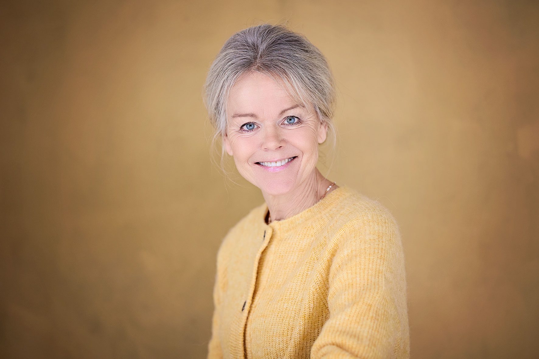 profilbillede af en kvinde med dagslys