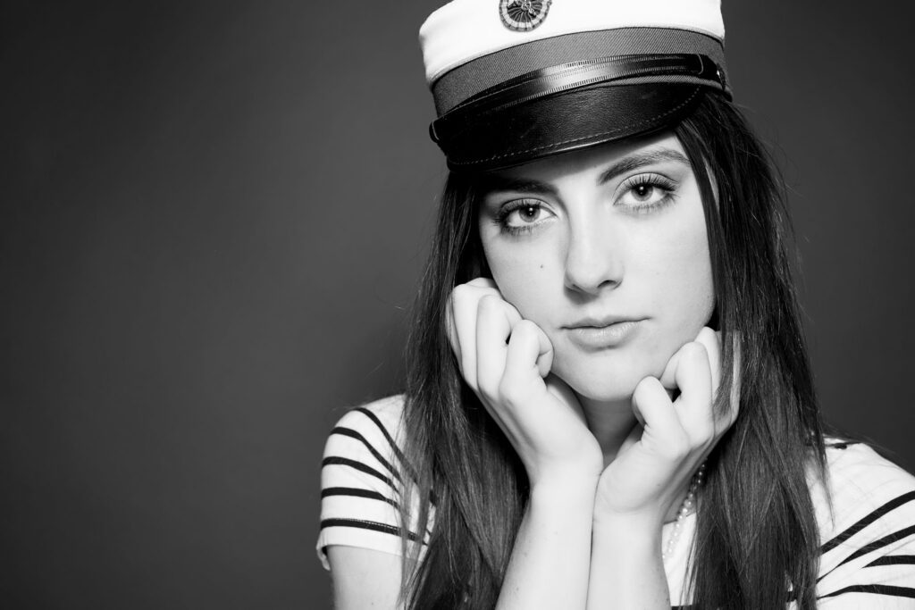 studenter billede i sh af ung kvinde