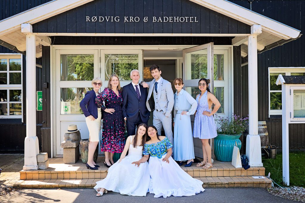 brides with their famailis